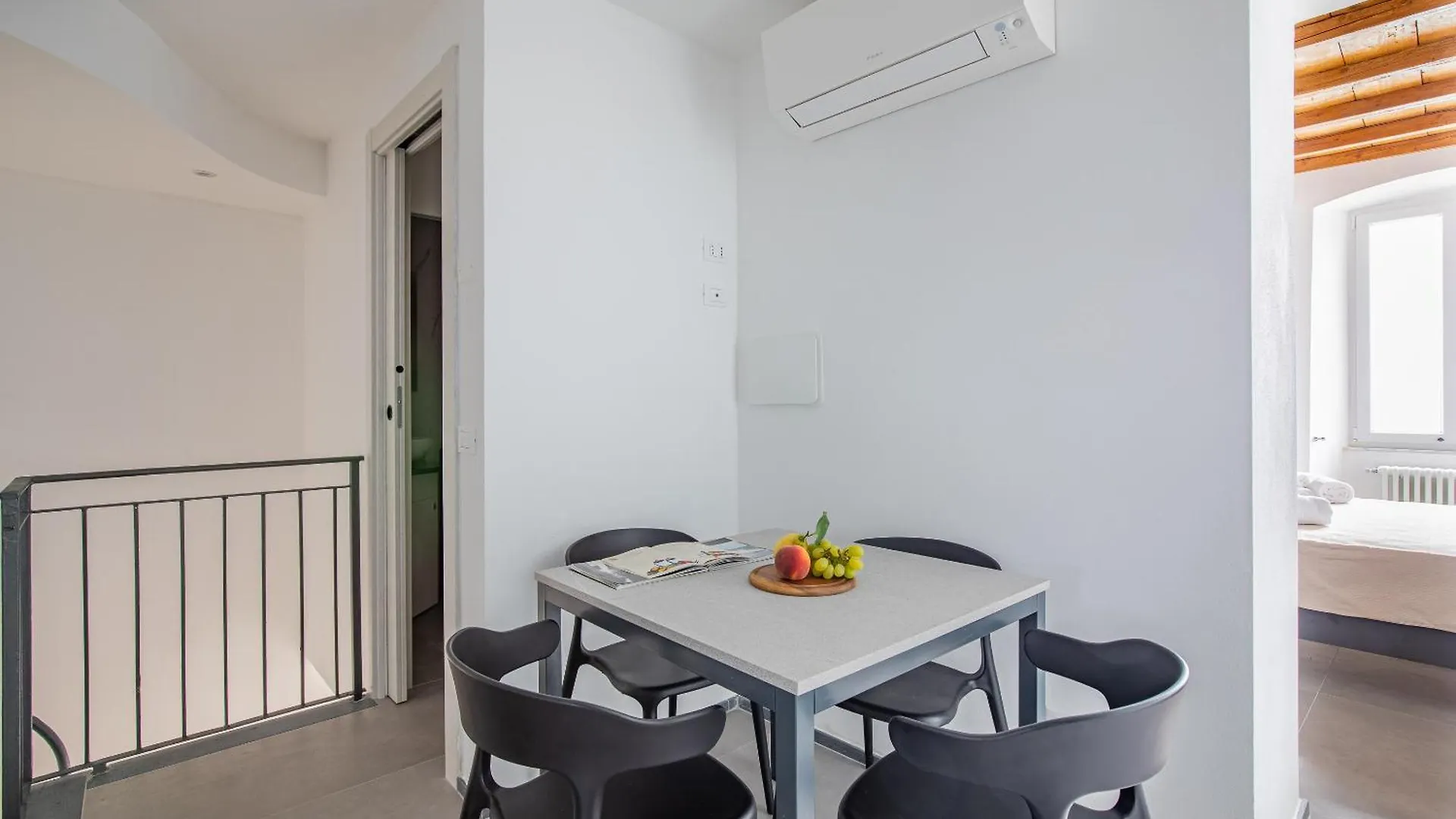 Eldorado,Romantic Seafront Getaway Manarola Italy